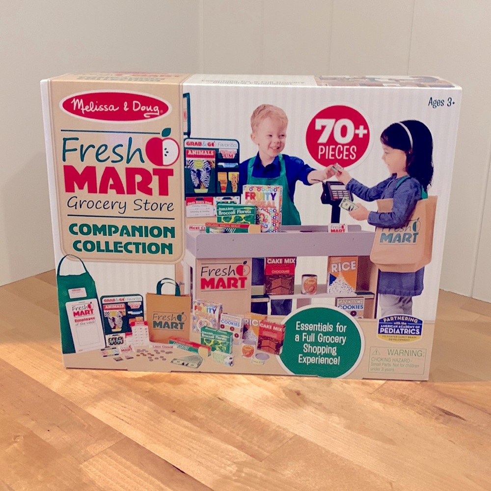 Melissa and Doug fresh mart grocery store play toy NIB